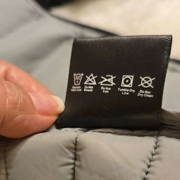 Spire Elegant Black Puffer Jacket for Women NWOT - Picture 11 of 16